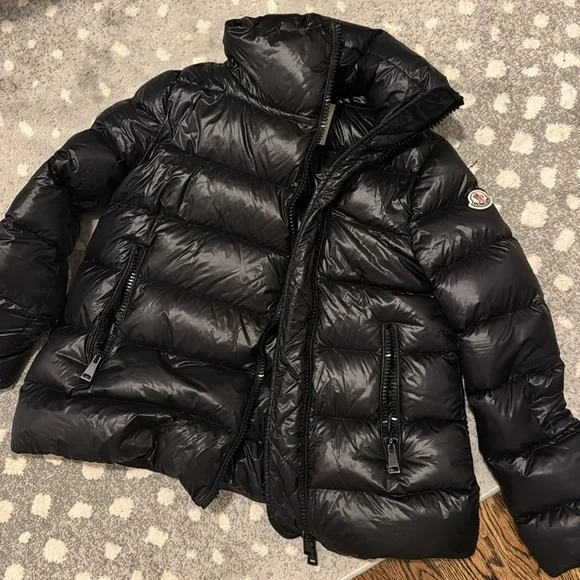 モンクレール　DOUDOUNE LEGERE ダウンジャケット Moncler | Jackets & Coats | Moncler Doudoune Legere Down